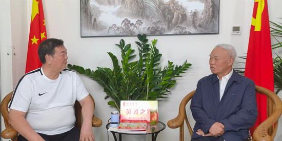 《英才之路》高端访谈——专访重庆市烟草局原局长贾明非(图2)